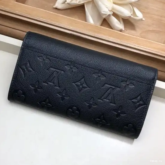 LOUIS WALLET SARAH VUITTON 0705